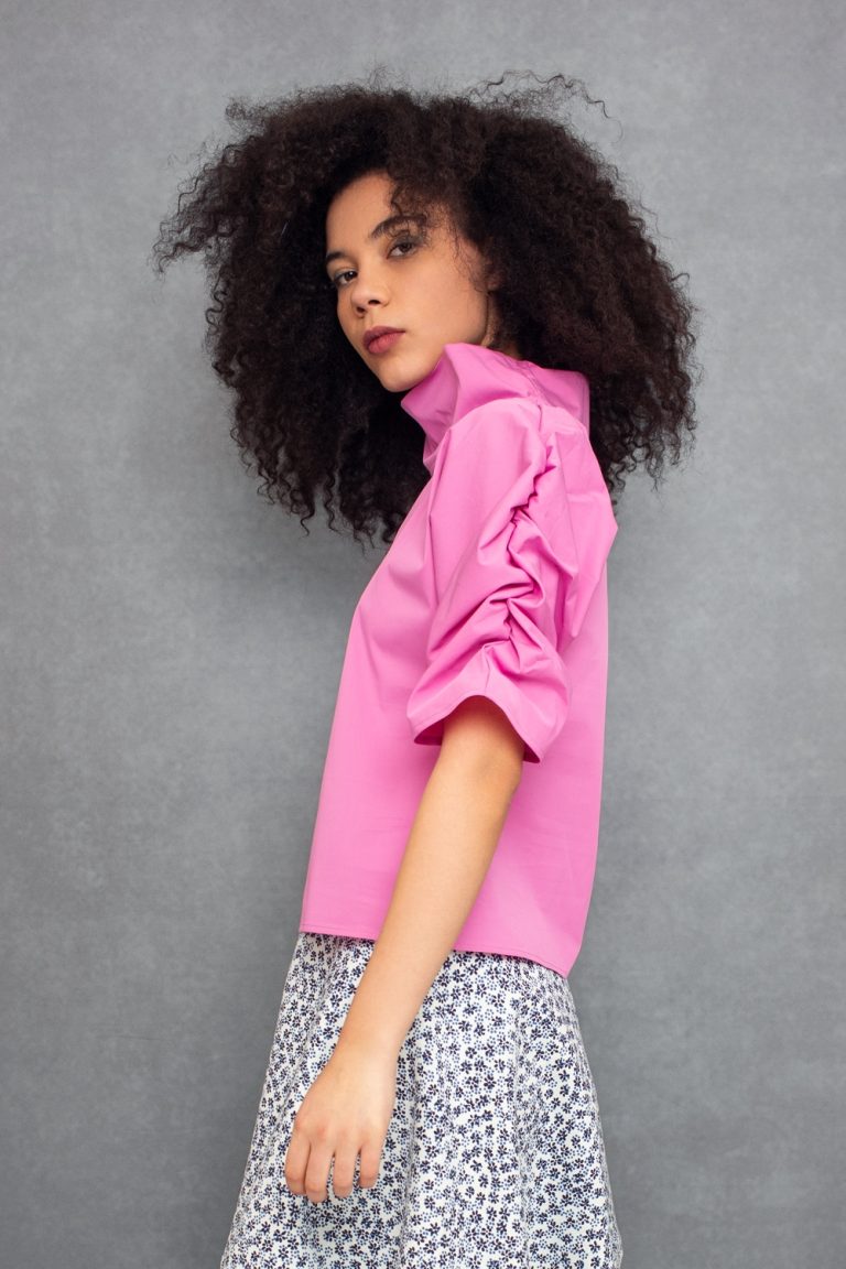 Puff Blouse with Collar in Pink