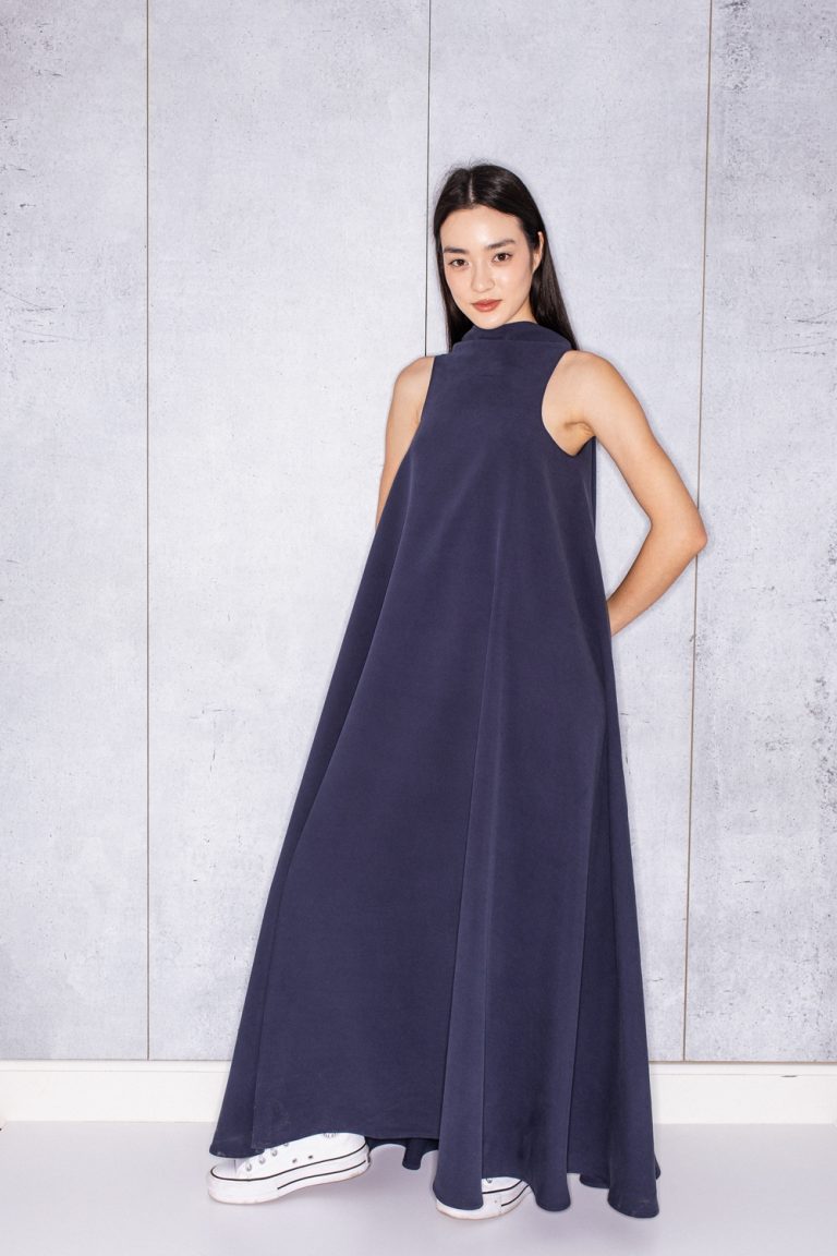 Bell Dress Long in Navy Viscose