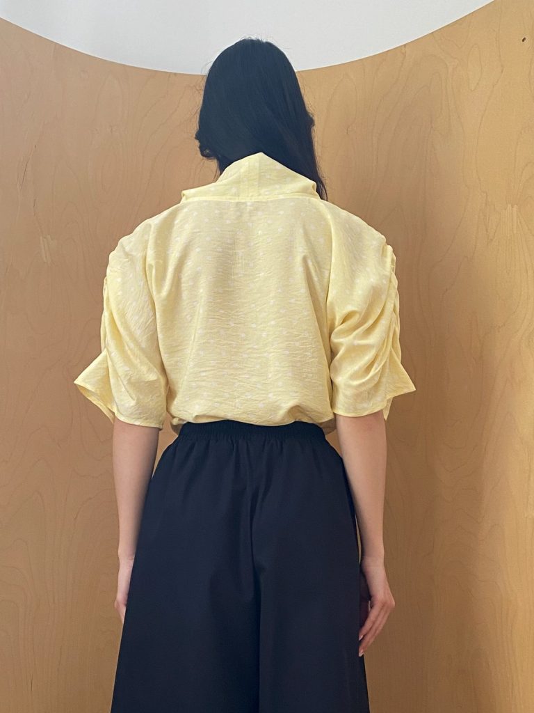 Puff Blouse with Collar in Yellow Dotted Viscose
