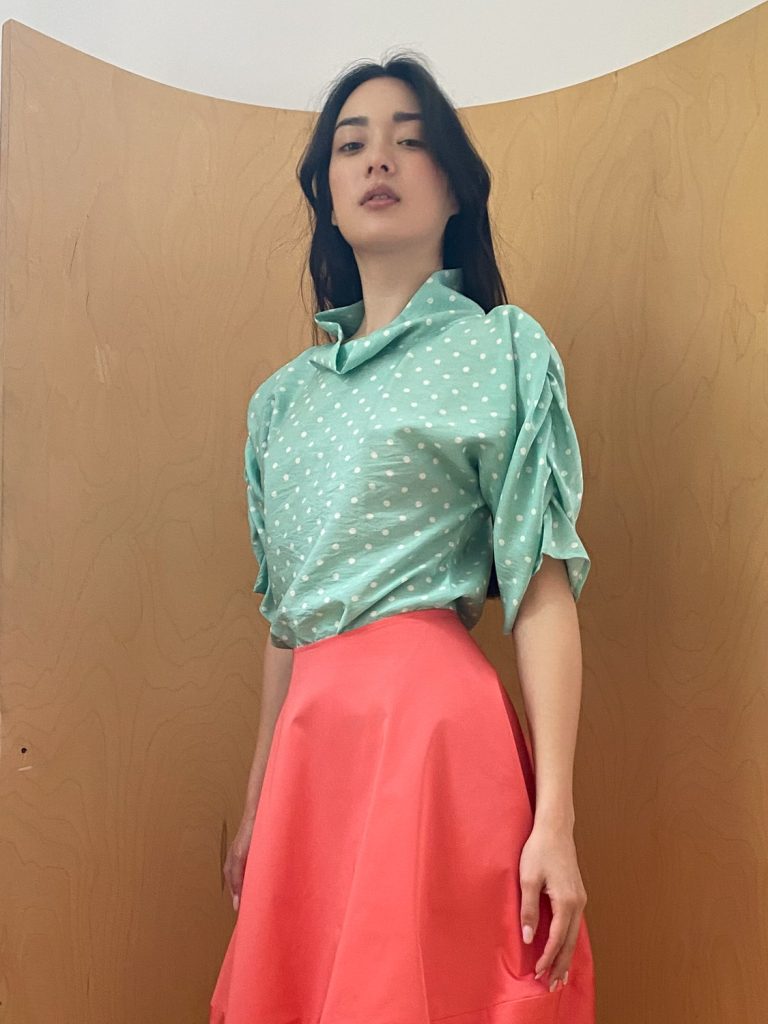 Puff Blouse with Collar in Mint Dotted Viscose